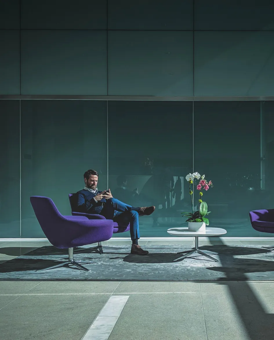 Professional reading on Fokus Intelligence e-reader app